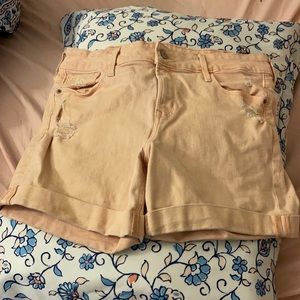 Distressed peach denim short